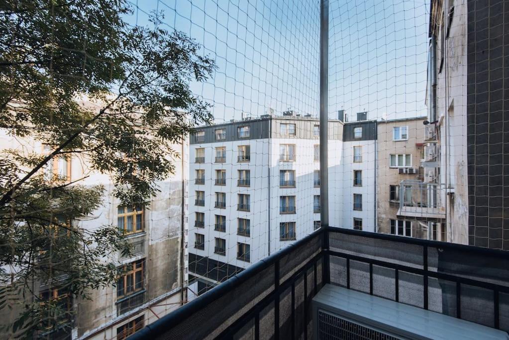 With Balcony - Rzeszowska 4 Street Apartment *